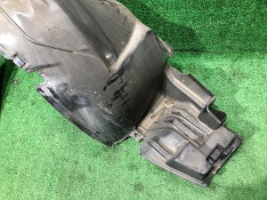 右フロントインナーフェンダー SUBARU LEGACY LANCASTER OEM 59110AE020 BHE BH9 2002 SILVER/GREY 1U2