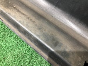 右サイドシル SUBARU LEGACY LANCASTER OEM 91111AE080MQ BHE BH9 2002 SILVER/GREY 1U2