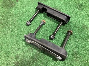 สเปเซอร์หน้า 20511AE000 20510AE030 SUBARU LEGACY LANCASTER