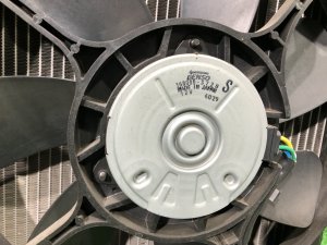 发动机水箱 SUBARU LEGACY LANCASTER OEM 45111AE060 BHE BEE 2002 EZ30