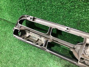 Radiator grille SUBARU LEGACY LANCASTER OEM 91121AE260 BHE BH9 2002 SILVER/GREY 1U2