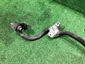 เหล็กกันโคลงหน้า 21мм SUBARU LEGACY LANCASTER OEM 20401AE020 BHE BH9 2002 EZ30