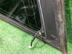 Vidro traseiro direito целый молдинг SUBARU LEGACY LANCASTER OEM 65210AE250NB BHE BH9 BH5 2002