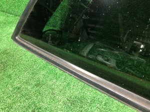 Vidro traseiro direito целый молдинг SUBARU LEGACY LANCASTER OEM 65210AE250NB BHE BH9 BH5 2002