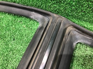 Borracha da porta direita SUBARU LEGACY LANCASTER OEM 63521AE020 BHE BH9 BH5 2002 SILVER/GREY 1U2