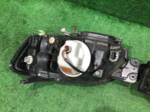 ไฟหน้า Ксенон SUBARU LEGACY LANCASTER OEM 84001AE300, 84001AE310 BHE BH9 BH5 BE5 BE9 BEE 2002