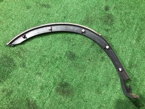 Ensanchador de aleta trasero izquierdo SUBARU LEGACY LANCASTER OEM 91111AE030MQ BHE BH9 2002 SILVER/GREY 1U2