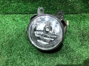 Faro antiniebla derecho 84501AJ060 SUBARU WRX STI