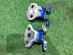 Петли двери передней левой SUBARU WRX STI OEM 60079AG012, 60079FJ010 VAB VAG VA 2015 Blue Pearl K7X