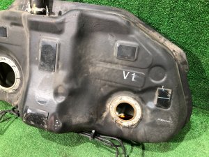 油箱 SUBARU WRX STI OEM 42012FJ011 VAB VAG VA 2015 EJ20Y MT6