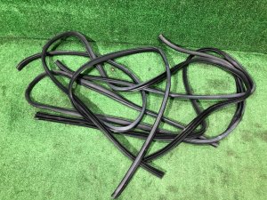 ยางขอบประตู 63511FJ000, 63511FJ010, 63512FJ021, 63512FJ031 SUBARU WRX STI
