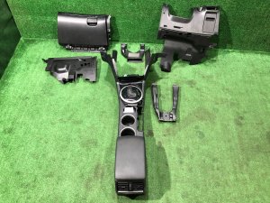 Porta-luvas e apoio de braço свап 92114AG120JC, 92113AG051JC, 66150AG140JC, 66120AG101JC SUBARU OUTBACK