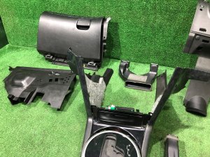 Porta-luvas e apoio de braço свап SUBARU OUTBACK OEM 92114AG120JC, 92113AG051JC, 66150AG140JC, 66120AG101JC BPE 2008 Silver Metallic C6Z
