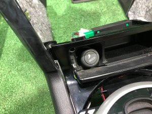 Porta-luvas e apoio de braço свап SUBARU OUTBACK OEM 92114AG120JC, 92113AG051JC, 66150AG140JC, 66120AG101JC BPE 2008 Silver Metallic C6Z