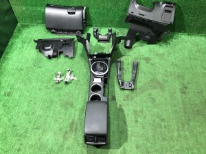 Porta-luvas e apoio de braço свап SUBARU OUTBACK OEM 92114AG120JC, 92113AG051JC, 66150AG140JC, 66120AG101JC BPE 2008 Silver Metallic C6Z