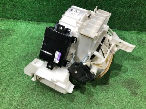 Вентилятор печки SUBARU OUTBACK OEM 72210AG071 BPE 2008 EZ30D AT