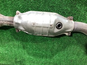 ท่อร่วมไอเสีย Катализатор SUBARU OUTBACK OEM 44620AB000, 44620AA990 BPE 2008 EZ30D AT