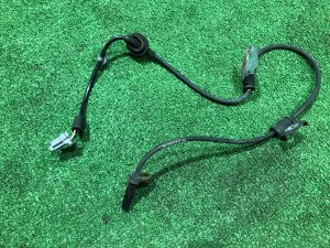 เซ็นเซอร์ ABS หน้าซ้าย 27540AG110 SUBARU OUTBACK