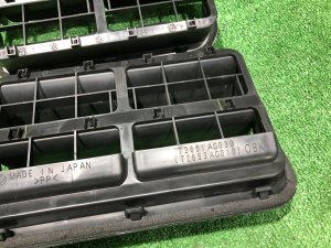 ボディベンチレーションバルブ SUBARU OUTBACK OEM 72651AG030 BPE 2008 Silver Metallic C6Z
