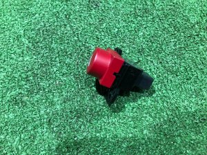 Interruptor dos quatro piscas красная SUBARU OUTBACK OEM 83037AG001 BPE 2008 EZ30D AT