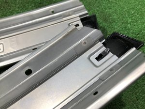 Frisos laterais стоек внешние SUBARU OUTBACK OEM 63563AG000, 63563AG010 BPE 2008 Silver Metallic C6Z
