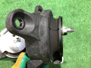 Apoios do motor SUBARU OUTBACK OEM 41022AG021, 41022AG031 BPE 2008 EZ30D AT