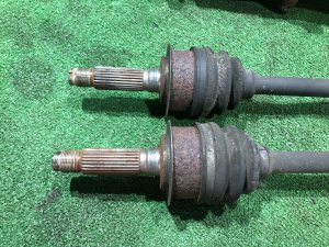 差速器 с приводами G/R=3.272 XU SUBARU OUTBACK OEM 38300AC210, 28421AG011 BPE 2008 EZ30D AT