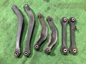 ปีกนกหลัง SUBARU OUTBACK OEM 20250AE010, 20250AE020, 20250AE040, 20250AE000 BPE 2008 EZ30D AT