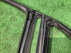 ยางขอบประตูซ้าย SUBARU OUTBACK OEM 63521AG010 BPE 2008 Silver Metallic C6Z