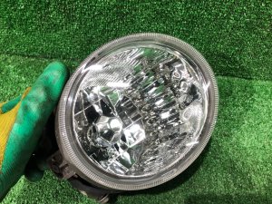 右フォグランプ 114- SUBARU OUTBACK OEM 84501AG021 BPE 2008