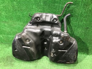 Бензобак SUBARU LEGACY OEM 42012YC003 BMG BM9 BM 2013 FA20E CVT
