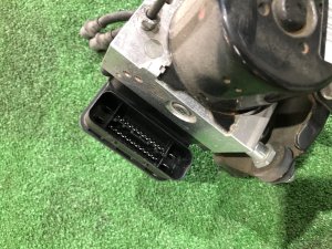 ABS模块 SUBARU LEGACY OEM 27596AJ061 BMG BM9 BM 2013 FA20E CVT
