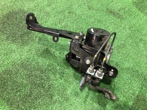 ABS模块 SUBARU LEGACY OEM 27596AJ061 BMG BM9 BM 2013 FA20E CVT