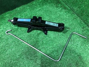 แม่แรง SUBARU LEGACY OEM 97032FG010 BMG BM9 BM 2013