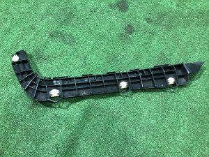 Soporte derecho del parachoques trasero SUBARU LEGACY OEM 57707AJ040 BMG BM9 BM 2013 White Pearl 37J