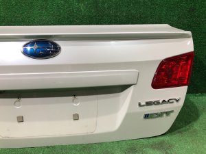 行李厢盖 со спойлером SUBARU LEGACY OEM 57509AJ0129P BMG BM9 BM 2013 White Pearl 37J
