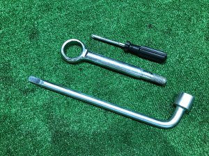 車載工具セット балонник SUBARU LEGACY OEM 97017AJ000, 694003030, 57805FJ000 BMG BM9 BM 2013