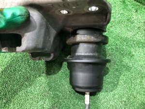 发动机支座 SUBARU LEGACY OEM 41022AJ140, 41022AJ210 BMG BM9 BM 2013 FA20E CVT