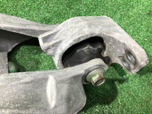 发动机支座 SUBARU LEGACY OEM 41022AJ140, 41022AJ210 BMG BM9 BM 2013 FA20E CVT