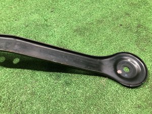リアタワーバー SUBARU LEGACY OEM 20157AJ040 BMG 2013