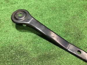 リアタワーバー SUBARU LEGACY OEM 20157AJ040 BMG 2013