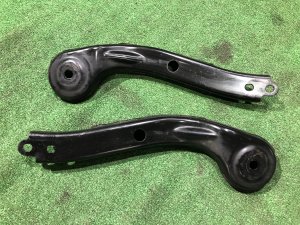 крепление задней балки SUBARU LEGACY OEM 20157AJ020, 20157AJ030 BMG 2013