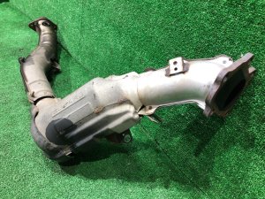 触媒 Даун-пайп SUBARU IMPREZA OEM 44102FE010 GDA, GDB, GD 2002 EJ205 AT