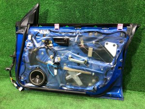 右フロントドア SUBARU IMPREZA OEM 60009FE001 GDA, GDB, GD 2002 Blue 02C