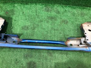 Refuerzo del parachoques delantero SUBARU IMPREZA OEM 57711FE040 GDA, GDB, GD 2002