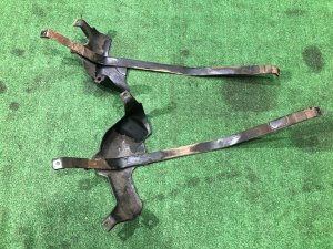 フューエルタンクバンド BG5 / SF5 SUBARU IMPREZA OEM 42172AA181, 42172AA161 GDA, GDB, GD 2002 EJ205 AT