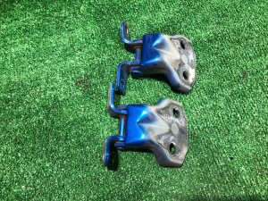 Петли двери передней правой SUBARU IMPREZA OEM 61220FA000, 61220FA010 GDA, GDB, GD 2002 Blue 02C