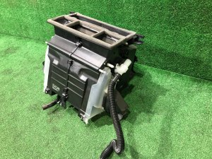 Heater unit SUBARU IMPREZA OEM 72110FE002 GDA, GDB, GD 2002 EJ205 AT
