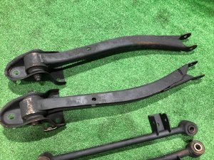 Brazos de suspensión traseros SUBARU IMPREZA OEM 20250FE040, 20250FE050, 20250FE000, 20270AA080 GDA, GDB, GD 2002 EJ205 AT