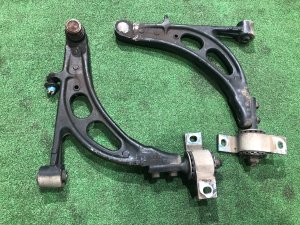 ปีกนกหน้า 20202FE000, 20202FE010 SUBARU IMPREZA